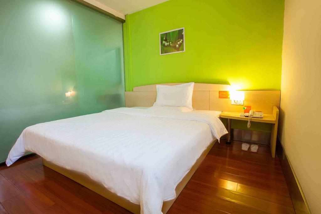 ホテル 7Days Premium Chongqing Hongqihegou 部屋 写真